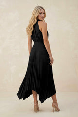 Halter Neck Pleated A-Line Chiffon Bridesmaid Dress in Black