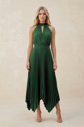 Halter Neck Pleated A-Line Chiffon Bridesmaid Dress in Dark Green