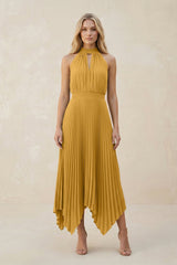 Halter Neck Pleated A-Line Chiffon Bridesmaid Dress in Marigold