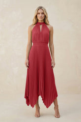 Halter Neck Pleated A-Line Chiffon Bridesmaid Dress in Merlot