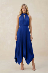 Halter Neck Pleated A-Line Chiffon Bridesmaid Dress in Royal Blue