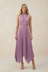 Halter Neck Pleated A-Line Chiffon Bridesmaid Dress in Wisteria