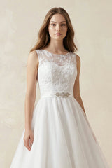 Illusion Neck A-Line Tulle Appliqued Midi Wedding Dress With Bow in White