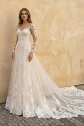 Long Sleeves Mermaid Lace Wedding Dress in Ivory