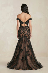 Mermaid Off-the-Shoulder Appliqued Beaded Wedding Dress in Black