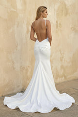 Mermaid Satin Sleeveless Wedding Dresses in White