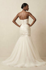 Mermaid Satin Strapless Pleated Wedding Dress in White