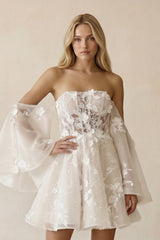 Off-the-Shoulder Appliqued Tulle A-Line Corset Wedding Dress in Ivory