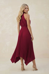Halter Neck Pleated A-Line Chiffon Bridesmaid Dress in Berry