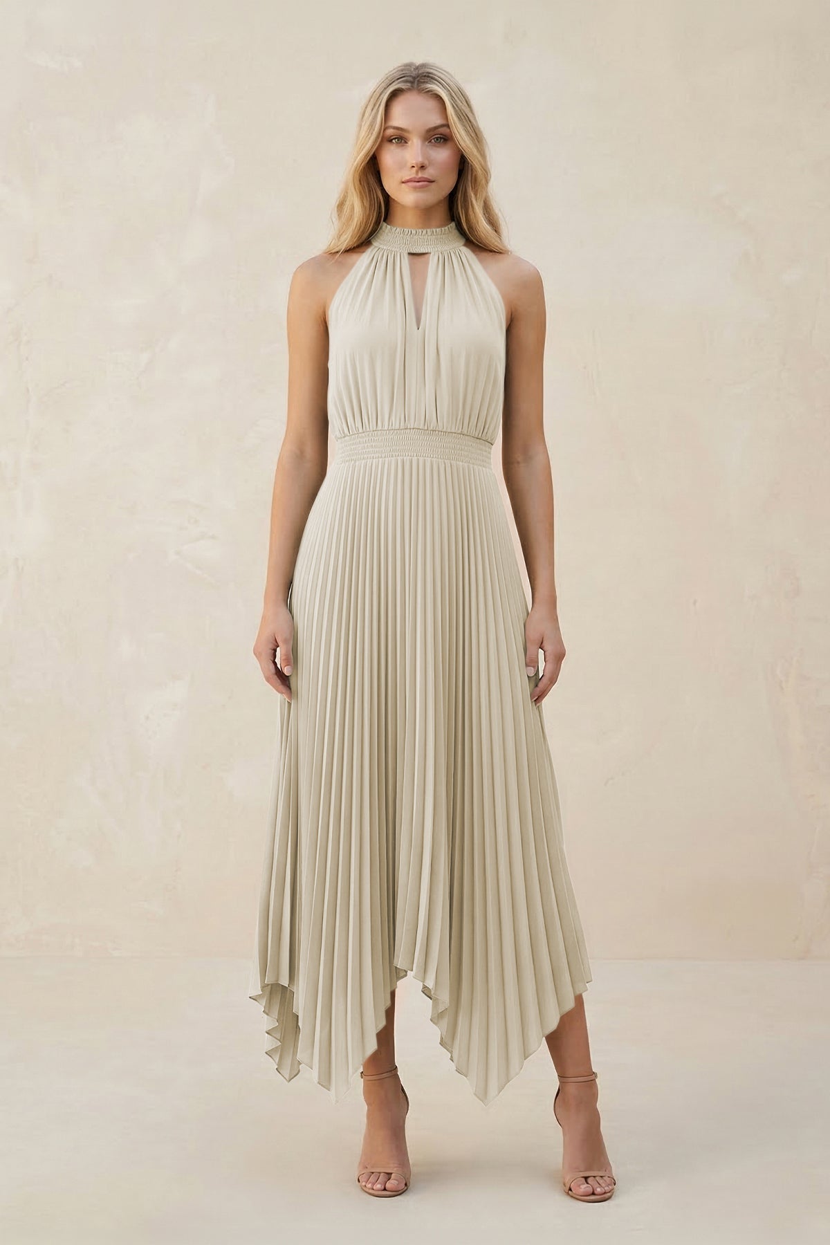 Halter Neck Pleated A-Line Chiffon Bridesmaid Dress in Dove Gray