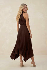Halter Neck Pleated A-Line Chiffon Bridesmaid Dress in Espresso