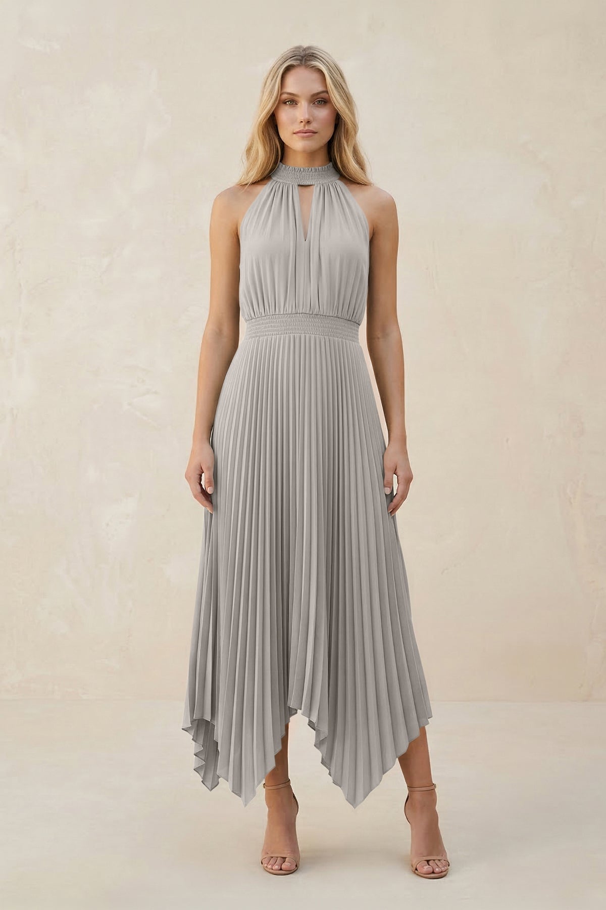 Halter Neck Pleated A-Line Chiffon Bridesmaid Dress in Silver
