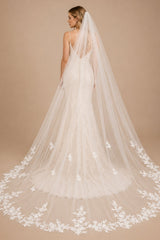 Luxurious 3M Bridal Veil With Comb in Ivory