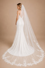 Luxurious 3M Bridal Veil With Comb in White