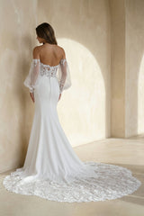 Mermaid Lace Wedding Dress with Appliques in White