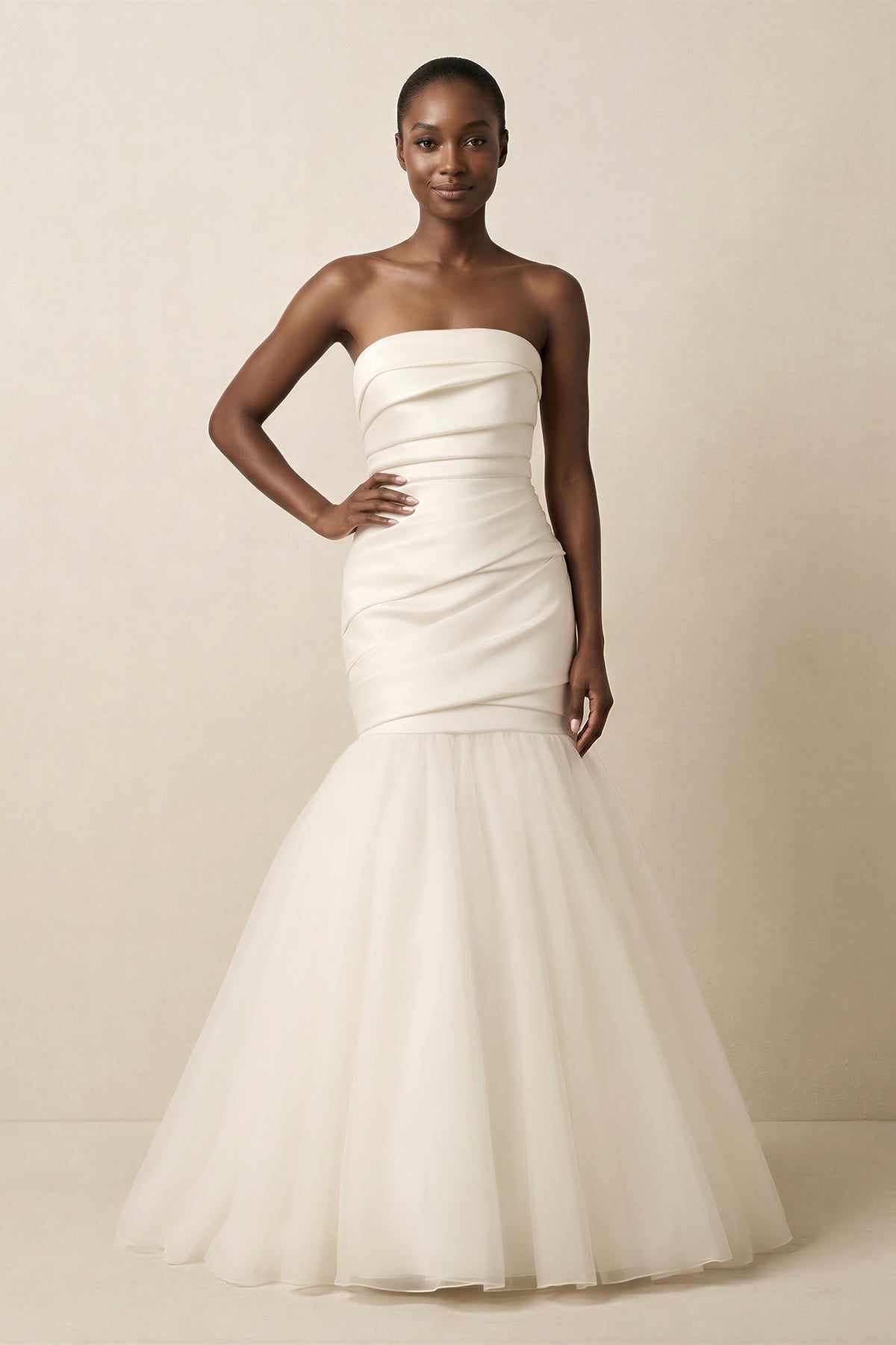 Mermaid Satin Strapless Pleated Wedding Dress in White