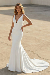 Mermaid Satin V Neck Wedding Dress in White