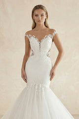 Mermaid Tulle Appliqued Off-the-Shoulder Wedding Dress in White