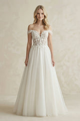Off-the-Shoulder A-Line Tulle Appliqued Wedding Dress in White