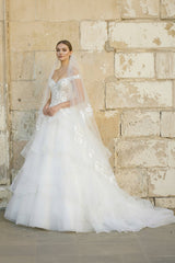 Off The Shoulder Ball-Gown Tulle Wedding Dress in White