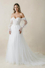 Off-the-Shoulder A Line Long Sleeves Tulle Wedding Dress in White